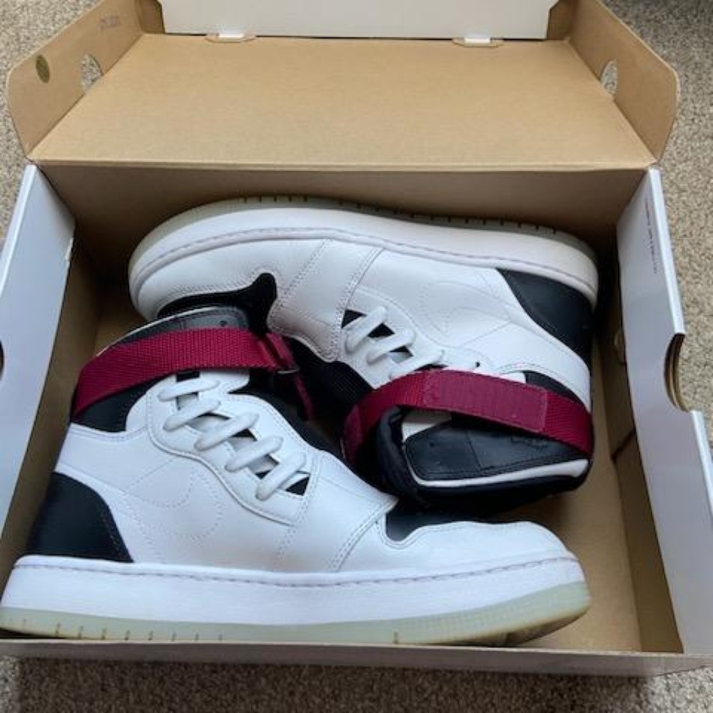 Nike Women's Jordan Novas with box